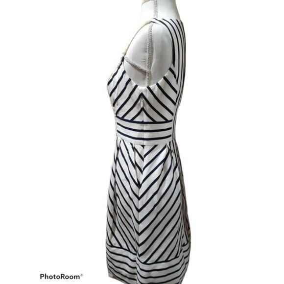 Anthropologie Maeve Chessia Striped Lace Sleeveless Dress Size 0 Black & Ivory - Picture 6 of 10